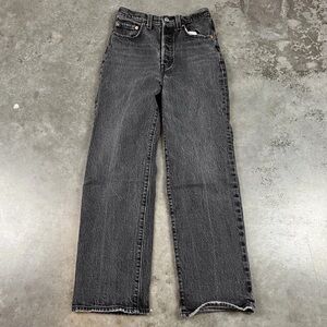 Levi's Straight Leg Jeans in Faded Black